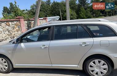 Toyota Avensis  2003