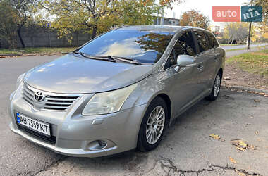 Toyota Avensis  2011