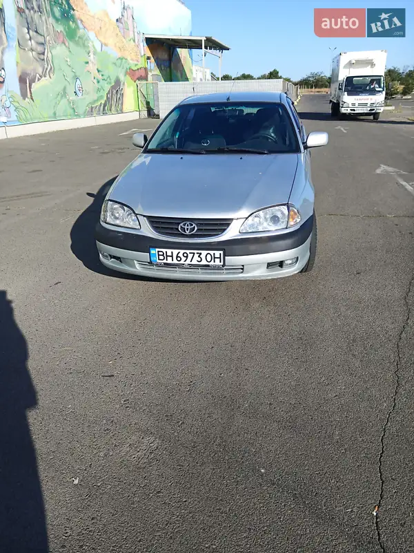 Toyota Avensis 2002
