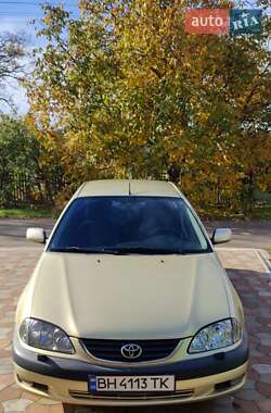 Toyota Avensis 2002