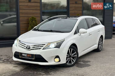 Toyota Avensis  2013