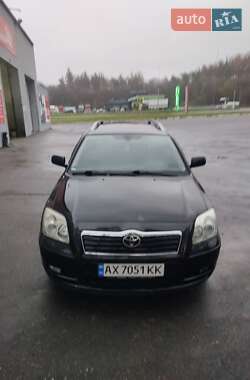 Toyota Avensis  2005