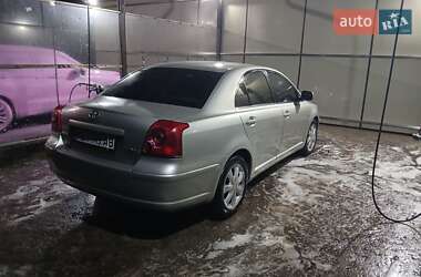 Toyota Avensis 2003