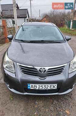 Toyota Avensis 2010