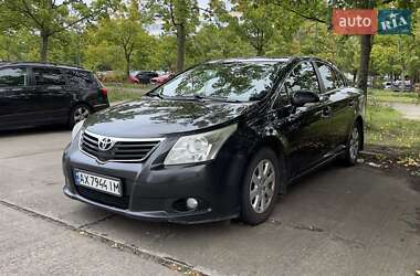 Toyota Avensis  2011