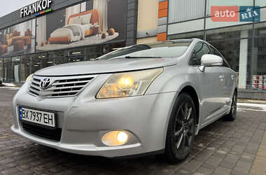 Toyota Avensis  2011
