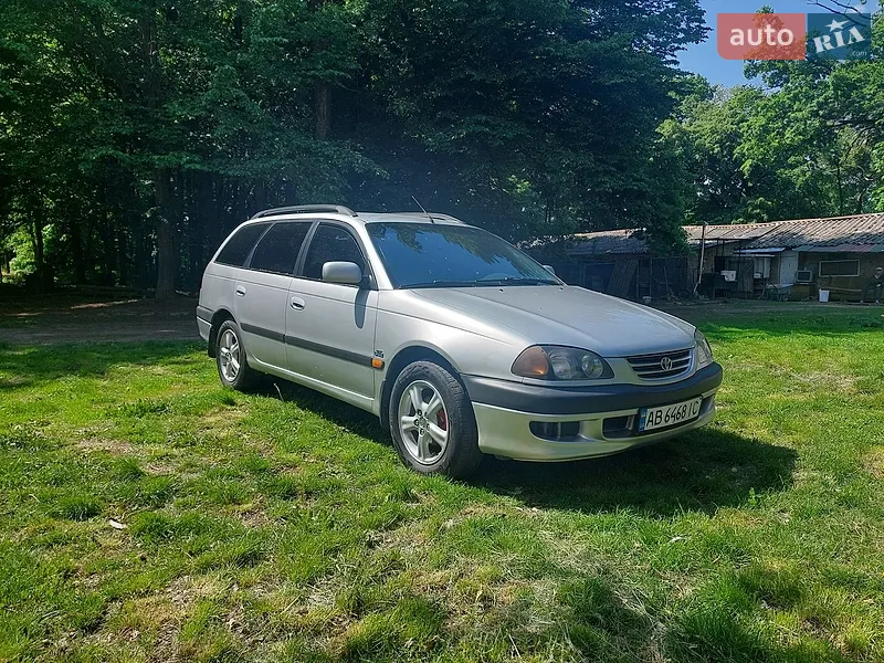 Toyota Avensis 1999