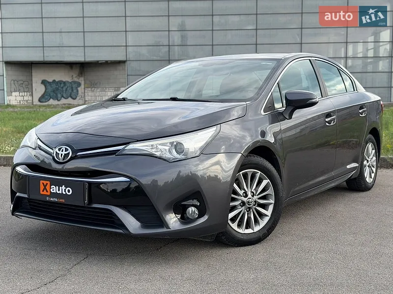 Toyota Avensis 2016