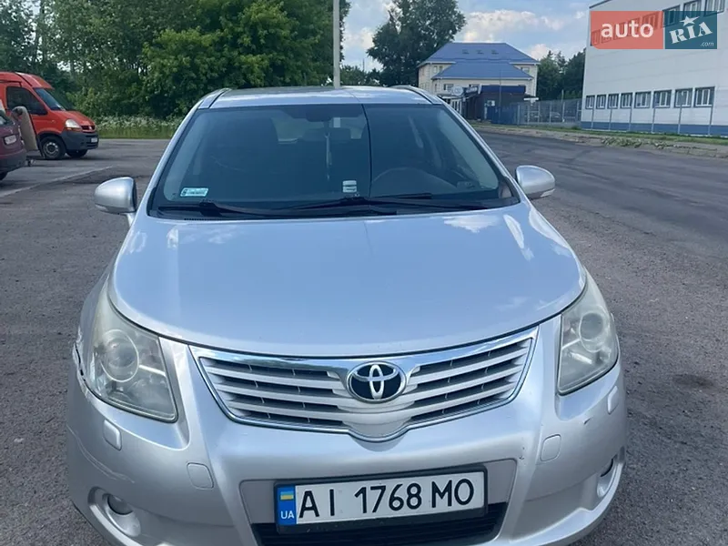 Toyota Avensis 2010
