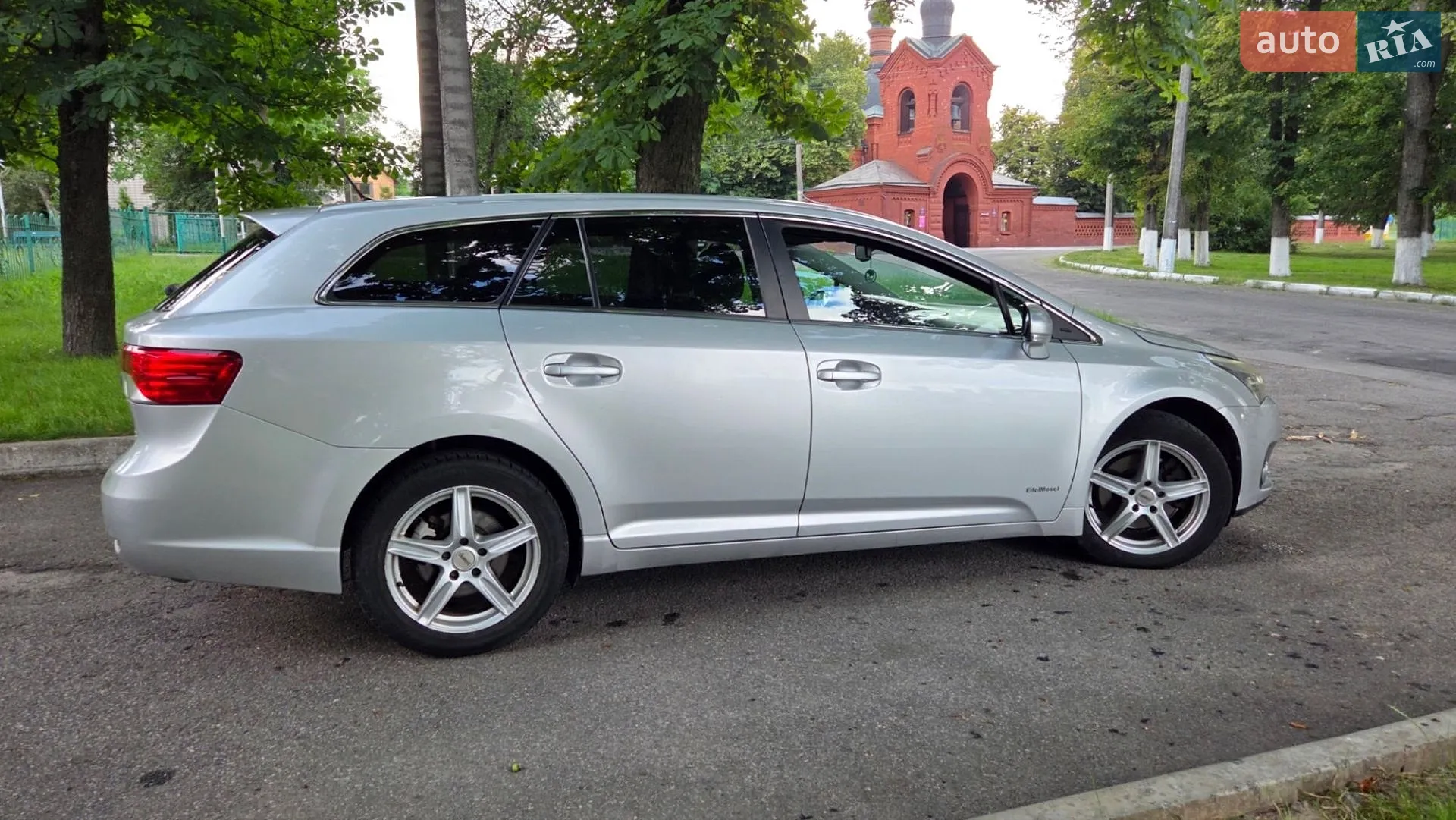 Toyota Avensis 2013 VIN SB1EB76L70E038004 фото оголошення 5 з 49