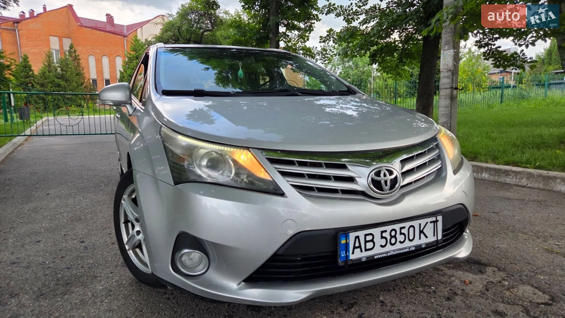 Toyota Avensis 2013 VIN SB1EB76L70E038004 фото оголошення 12 з 49