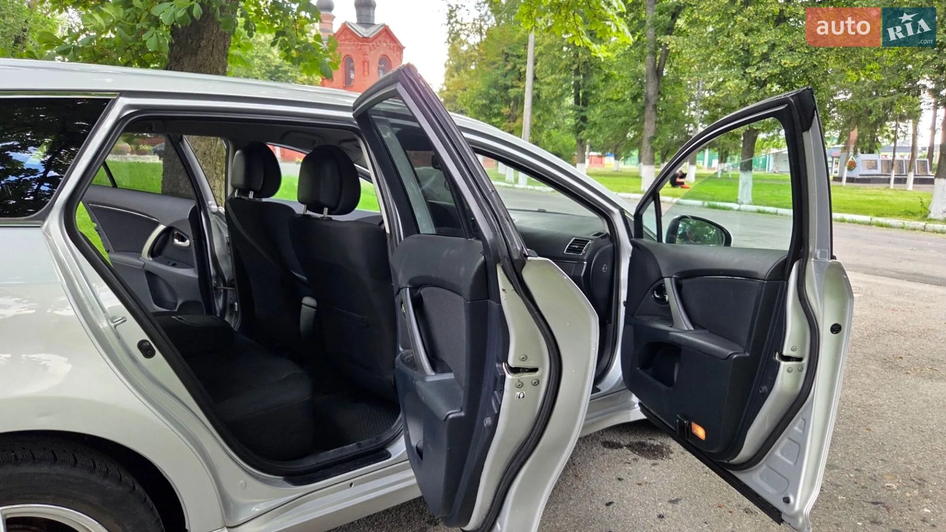 Toyota Avensis 2013 VIN SB1EB76L70E038004 фото оголошення 16 з 49