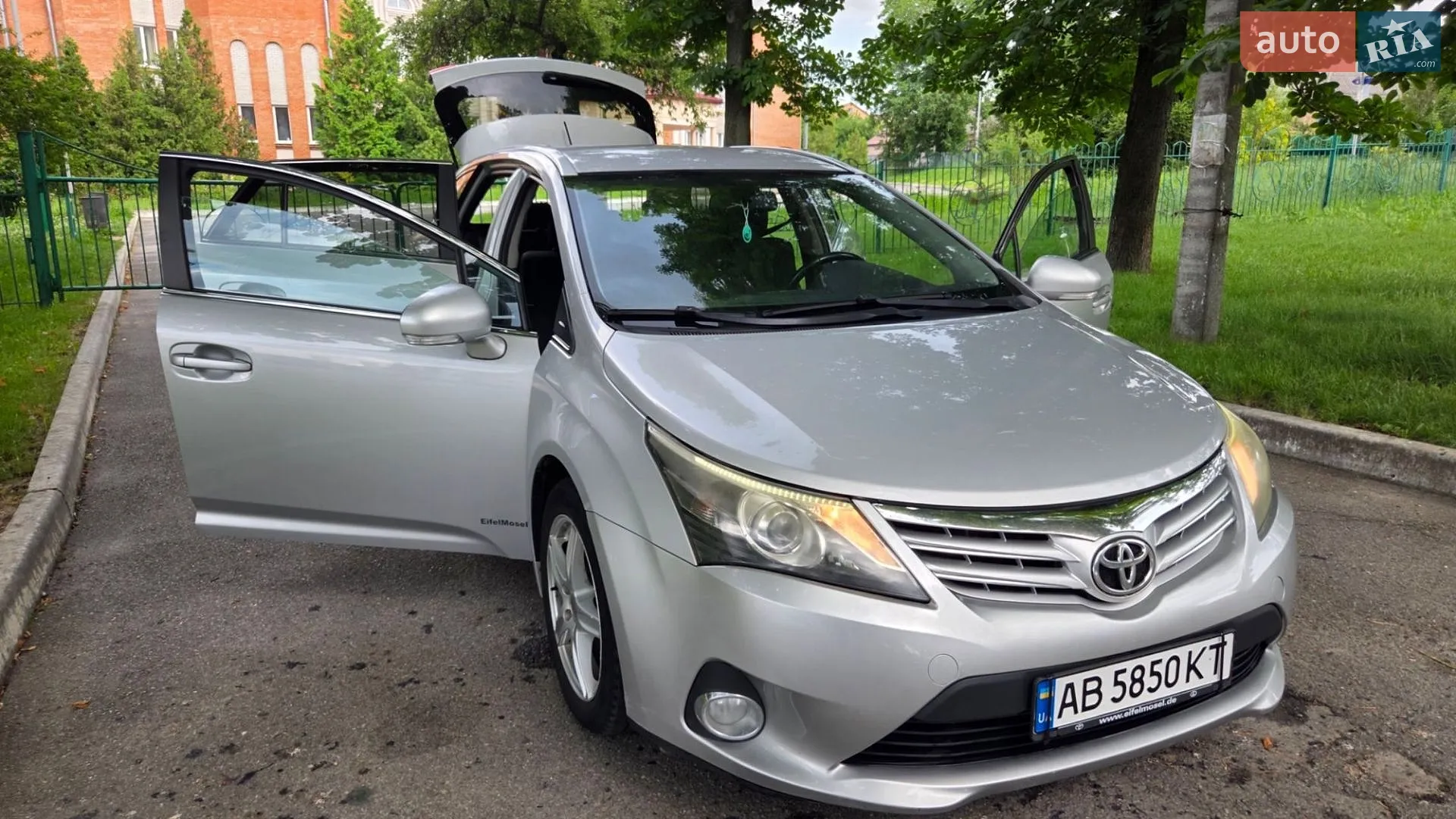 Toyota Avensis 2013 VIN SB1EB76L70E038004 фото оголошення 23 з 49