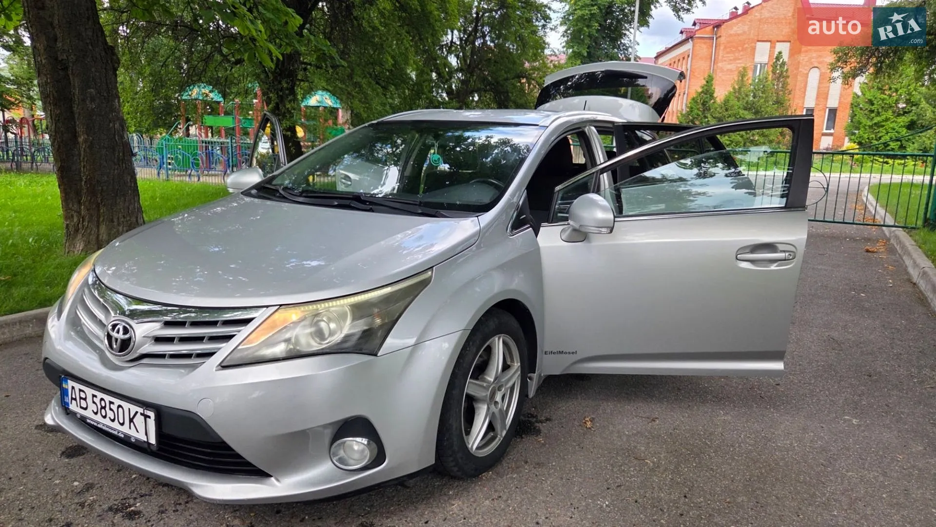 Toyota Avensis 2013 VIN SB1EB76L70E038004 фото оголошення 25 з 49