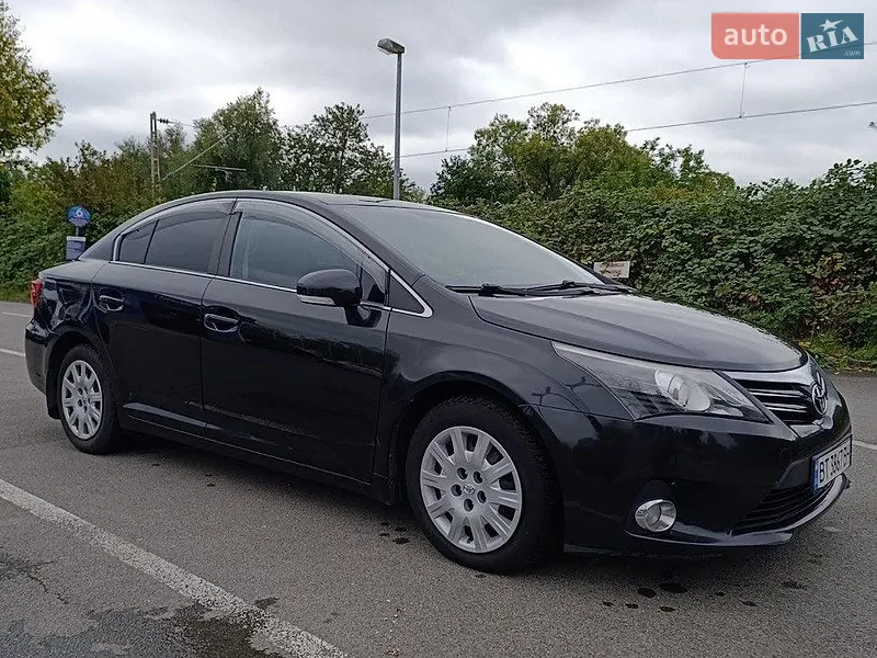 Toyota Avensis 2015