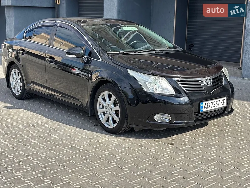 Toyota Avensis 2011