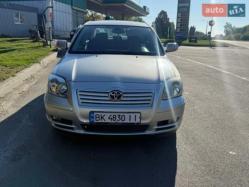 Toyota Avensis 2003