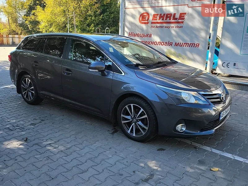 Toyota Avensis 2014