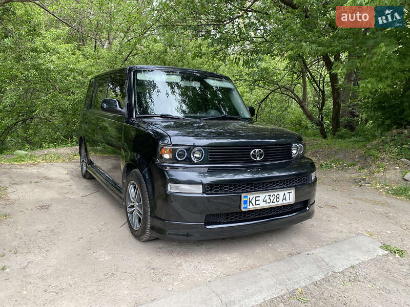 Toyota bB