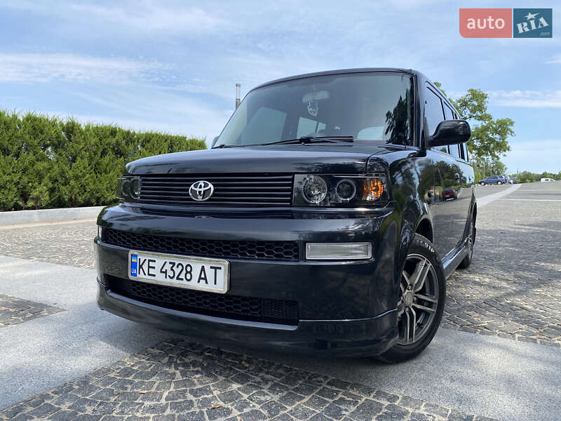 Toyota bB