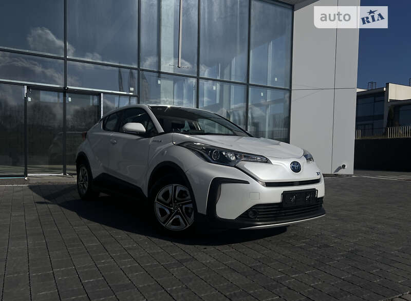 Toyota C-HR EV