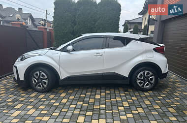 Toyota C-HR EV 2021