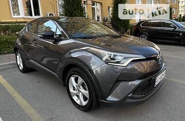 Toyota C-HR AWD 2018