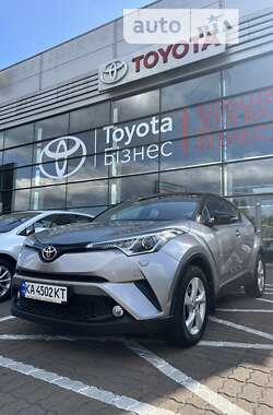 Toyota C-HR  2016