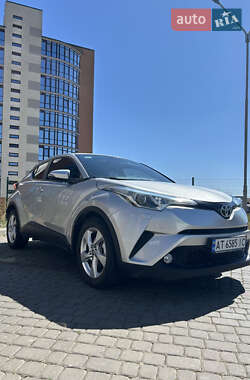 Toyota C-HR 2016