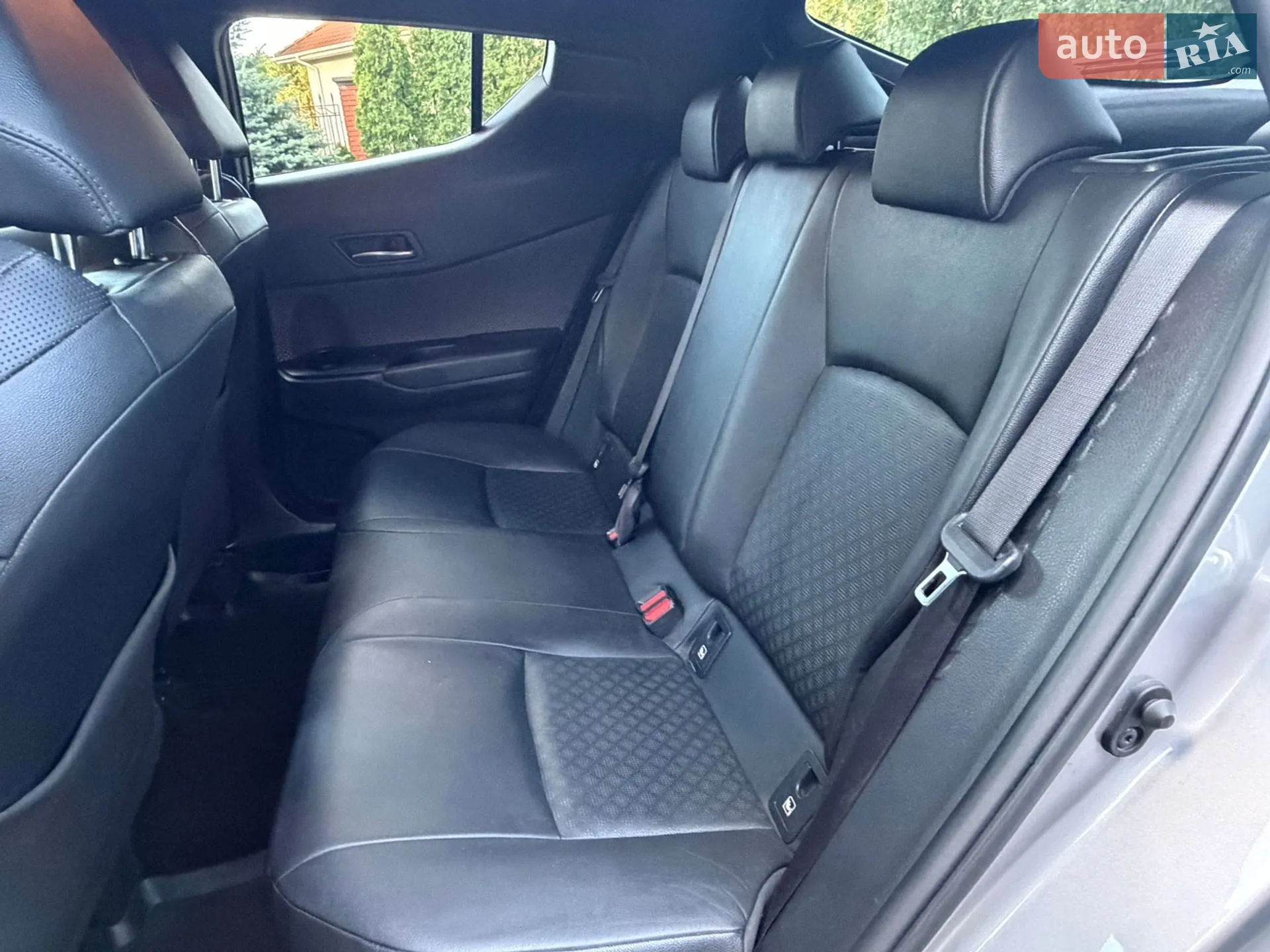 Toyota C-HR 2019 VIN NMTK54BXX0R005293 фото оголошення 28 з 40