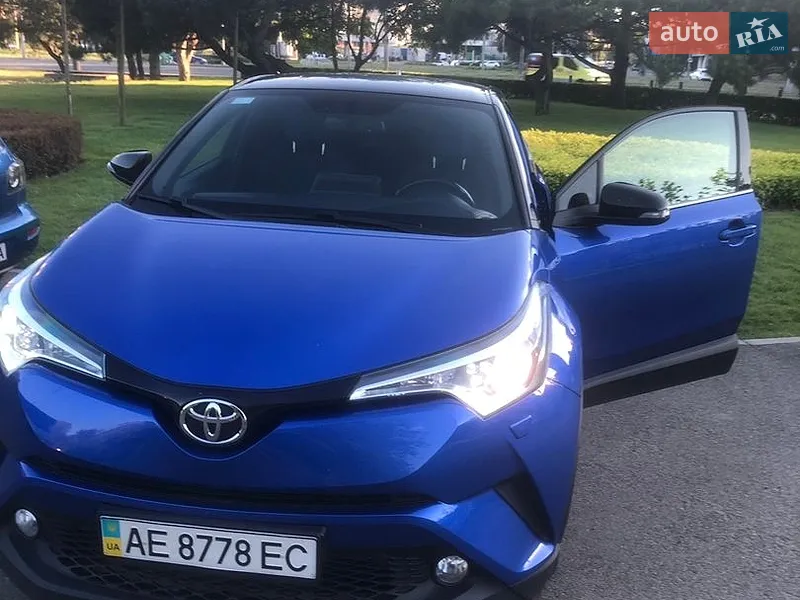 Toyota C-HR 2016