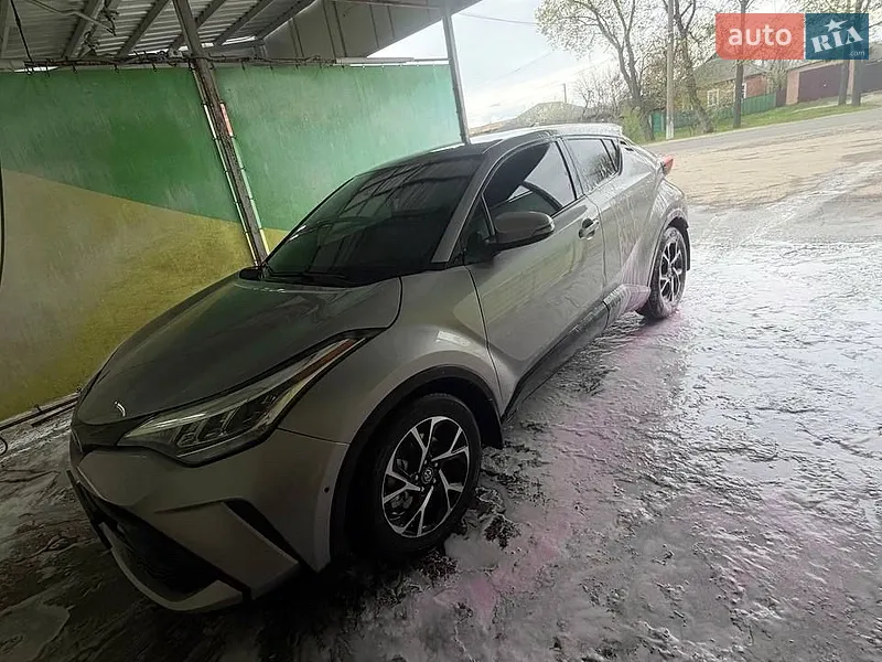 Toyota C-HR