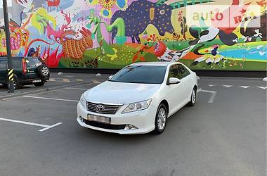 Toyota Camry  2013