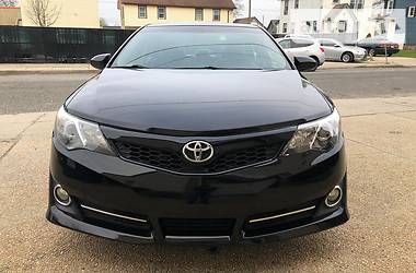 Toyota Camry SE 2013