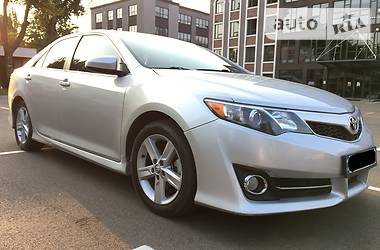 Toyota Camry  2013