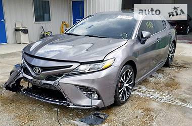 Toyota Camry L 2018