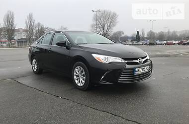 Toyota Camry LE 2017