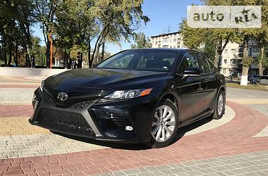 Toyota Camry SE 2018