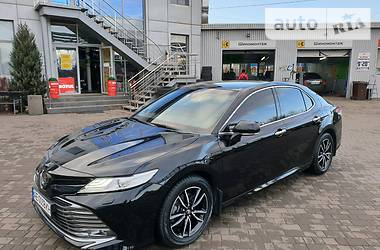 Toyota Camry  2018