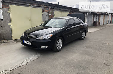 Toyota Camry  2004