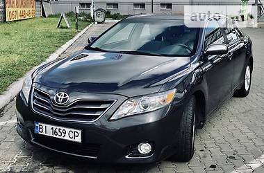 Toyota Camry XLE 2011