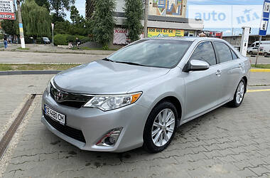 Toyota Camry XLE 2012