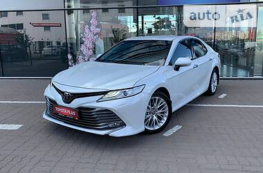 Toyota Camry Premium 2019