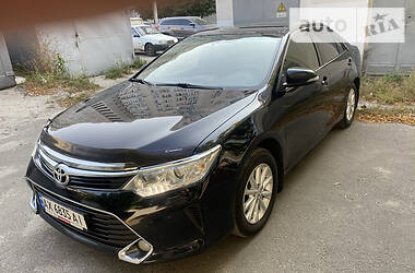 Toyota Camry  2015