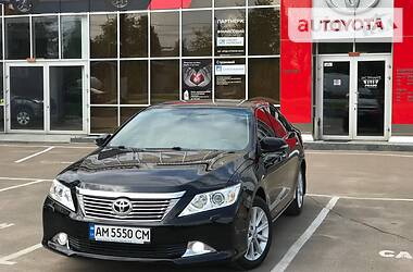 Toyota Camry  2012