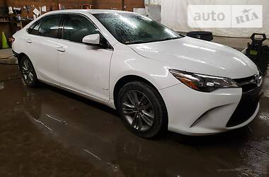 Toyota Camry le 2017