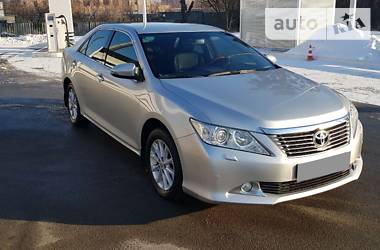 Toyota Camry OFFICIAL 2012