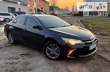 Toyota Camry  2017