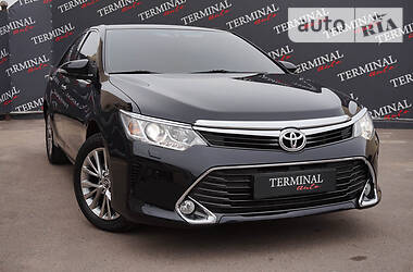 Toyota Camry  2016