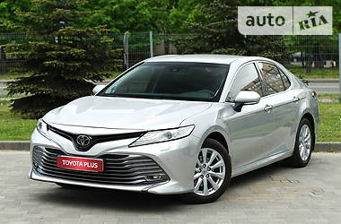 Toyota Camry Premium 2017